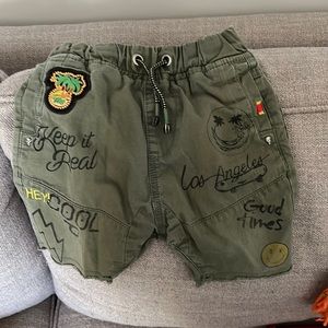 Boys shorts 3T
